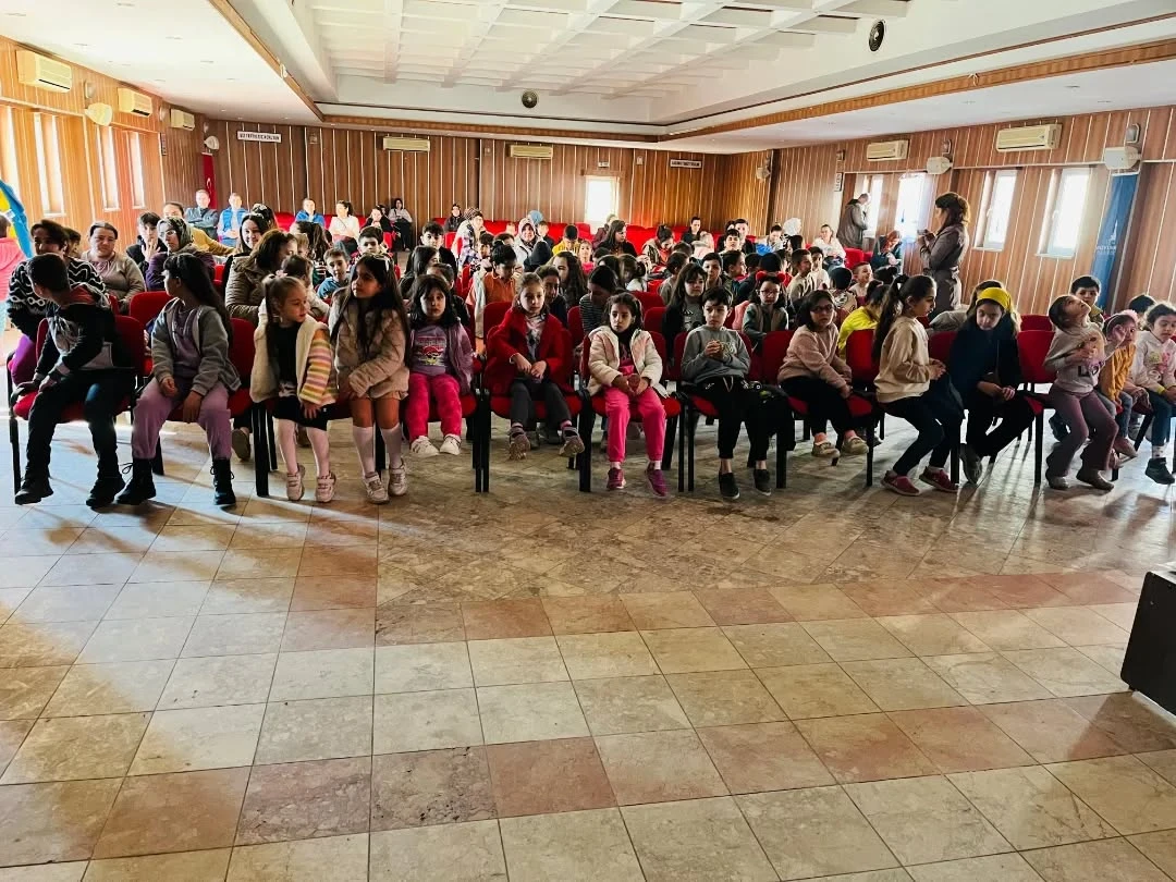 Tembeller Ailesi Film Gösterimi